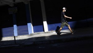 Brasil se aproxima de 450 mil mortes e número de casos ativos passa de 1 milhão