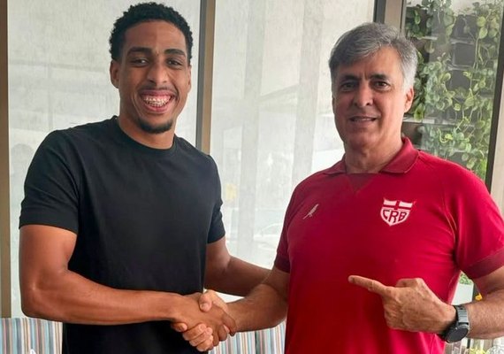 CRB negocia zagueiro Wallace com o Grêmio em transferência milionária