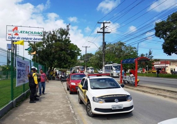 Fiscalização da SMTT reforça combate ao transporte irregular em Maceió