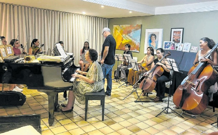 Elas ocupam o palco no Marco dos Corais, em Maceió