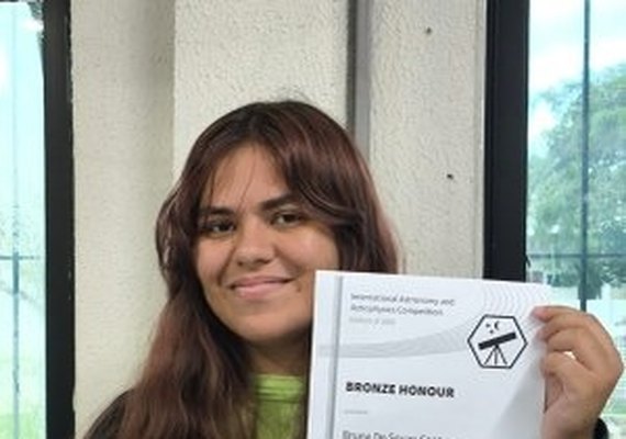 Aluna conquista Honra de Bronze na Competição Internacional de Astronomia e Astrofísica