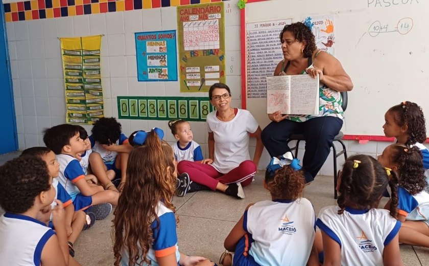 Professora da rede municipal transforma dor em arte e encanta crianças com literatura infantil