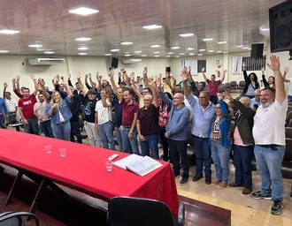 Apostando na negociação, trabalhadores da CASAL devolvem pauta e flexibilizam novas cláusulas