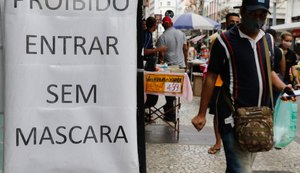 Brasil registra 1.688 novos casos de Covid-19 e mais 39 mortes neste sábado (22)