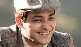 Humorista Edu Sterblitch estreia em 'Éramos Seis' como Zeca: 'Bem brasileiro'