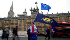 Parlamento do Reino Unido aprova pedido de prorrogação do Brexit de Theresa May à UE