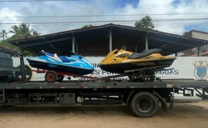 Marinha do Brasil apreende três motos aquáticas em praias de Maragogi