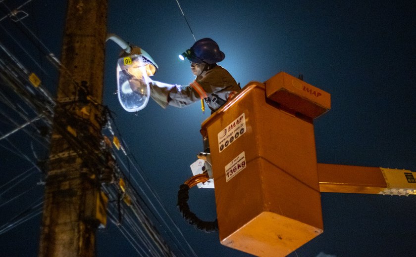 Maceió realizou mais de 3.700 manutenções da iluminação pública em janeiro