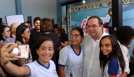 Luciano Barbosa entrega escola reformada e ampliada em Arapiraca