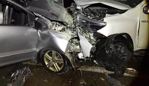 Colisão frontal entre dois veículos deixa três mortos na BR-101 em Joaquim Gomes