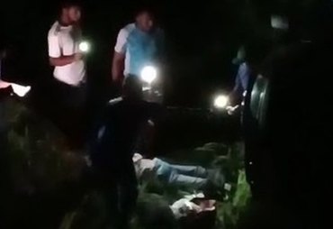 Quatro pessoas ficam feridas em acidente com van em Atalaia