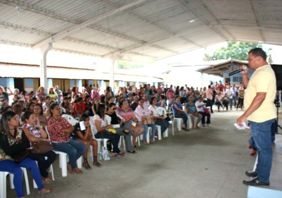 Unidos, professores de Arapiraca rejeitam proposta de Teófilo