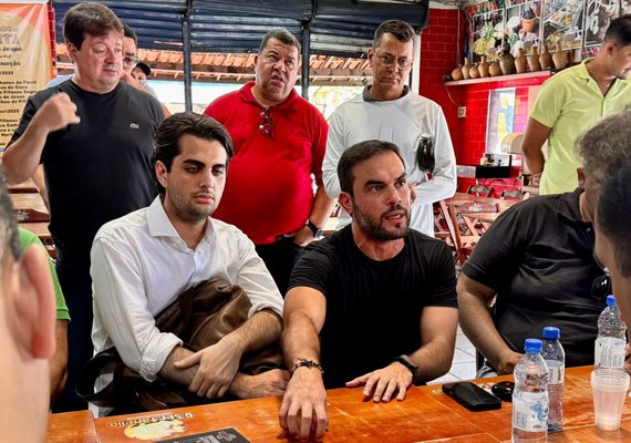 Davi Maia participa de reunião com permissionários do Mercado de Jaraguá