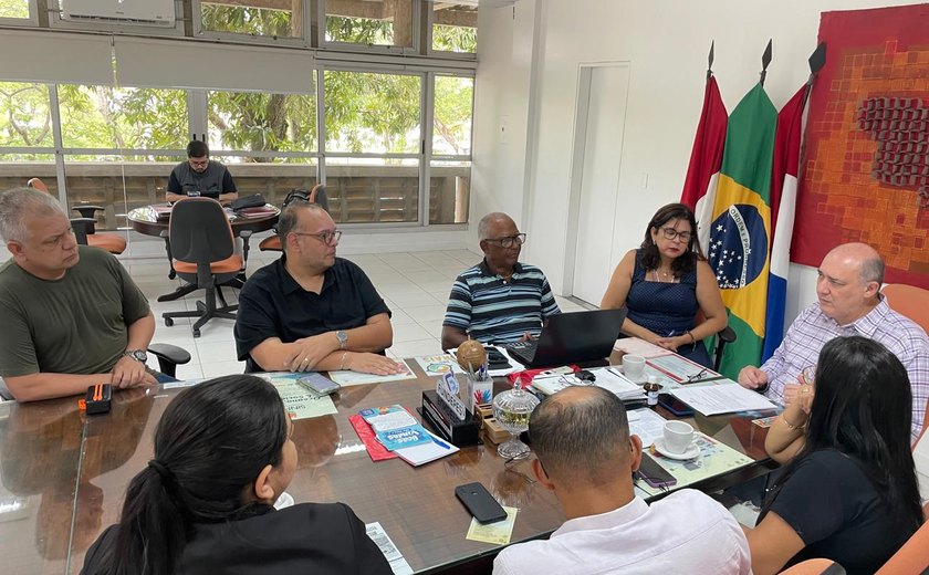 Trabalhadores da Ufal entram em greve nesta sexta-feira