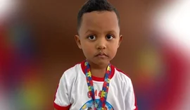 Criança de 3 anos morre após ser atingida por reboque que se soltou de carro em Goiás
