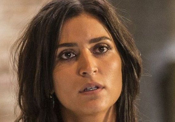 'Sol Nascente': Ameaçada, Carol revela plano de Cesar em carta para Alice