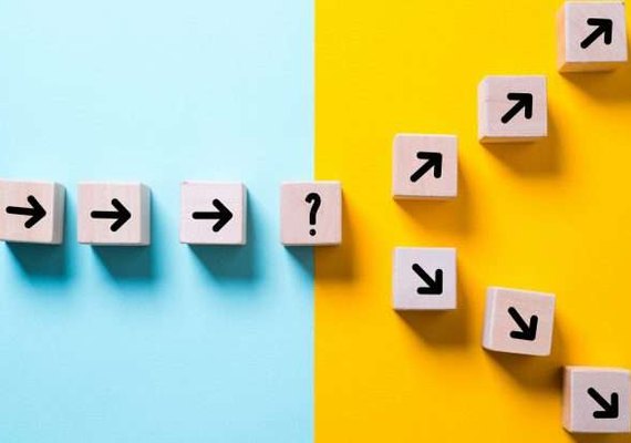 Como resolver o dilema entre trocar de emprego ou mudar de área