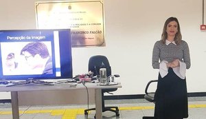 Consultora fala sobre imagem positiva a servidores da Justiça Federal em Alagoas