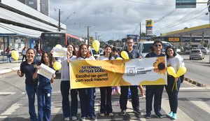 Estudantes fazem ação de conscientização sobre a valorização da vida