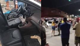 Criminosos fogem após atentado, atropelam motociclista e abandonam carro