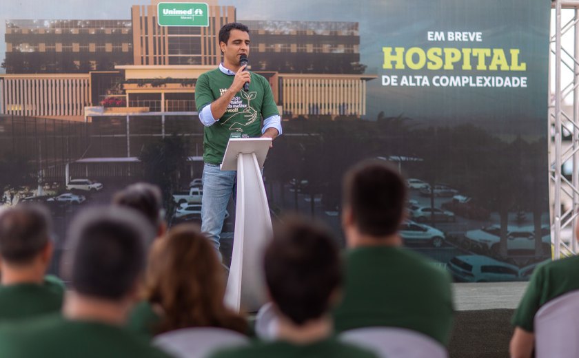 JHC prestigia ordem de serviço do novo Hospital Unimed e reforça geração de emprego