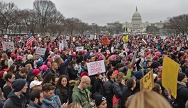 Milhares de pessoas protestam contra Donald Trump em Washington