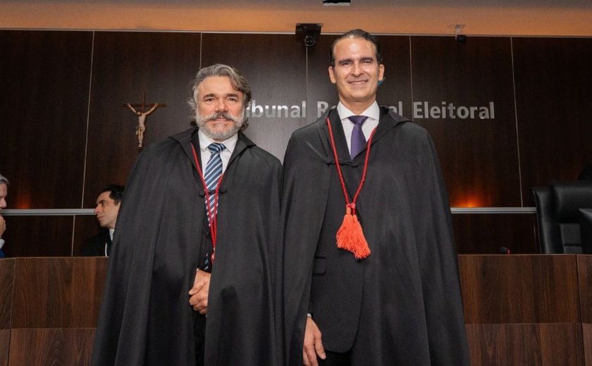 Juízes federais tomam posse como desembargadores eleitorais do TRE