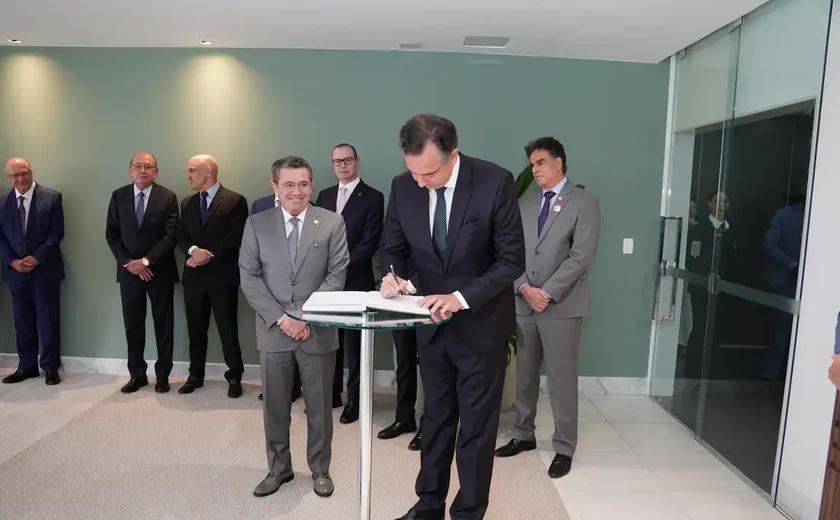 Rodrigo Pacheco toma posse como ministro do TCU