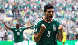 Em jogo com três expulsões, México vence África do Sul na abertura da Copa do Mundo