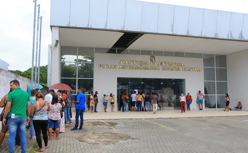 TRE/AL atende mais de 1200 pessoas no mutirão do fim de semana