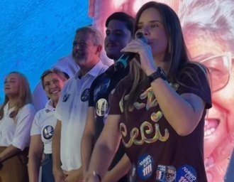 Candidata à ALE, ex-prefeita Ceci marca presença em grande ato do PP na capital alagoana