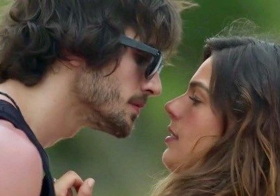Em 'A Força do Querer', Ritinha se casa com Ruy e vira bígama