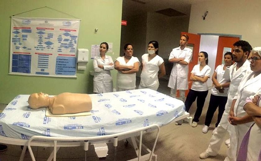 Hospital de Emergência realiza workshop de ressuscitação cardiopulmonar