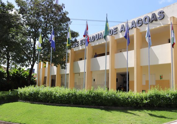 Uneal divulga edital com vagas complementares para o campus de Porto Calvo