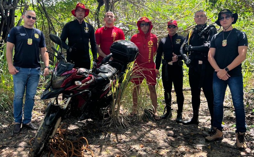 PC e Corpo de Bombeiros encontram moto que supostamente seria de Sinézio Ferreira