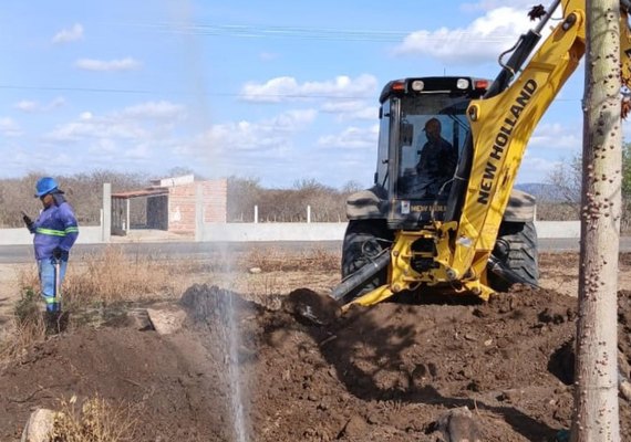 Operações de combate à perda de água encontram desvios de 140 mil litros de água por dia