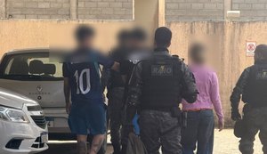 Denúncia de violência doméstica leva PM a apreender drogas e prender dois suspeitos