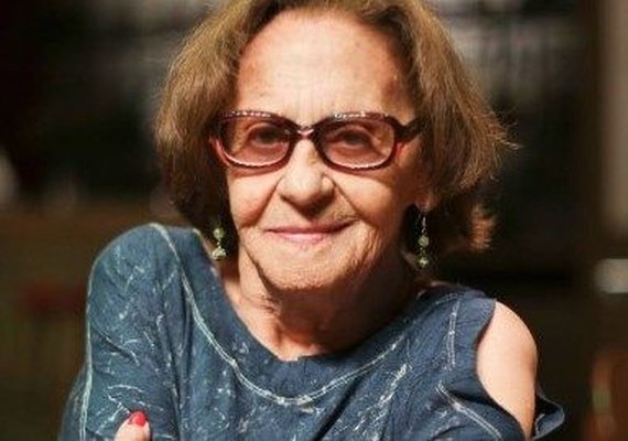 Aos 89 anos, Laura Cardoso descarta aposentadoria: 'Falta fazer muita coisa