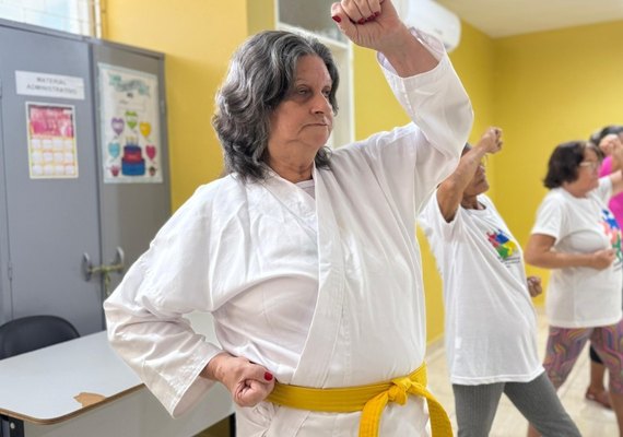 Deficiente visual supera limites no karatê adaptado