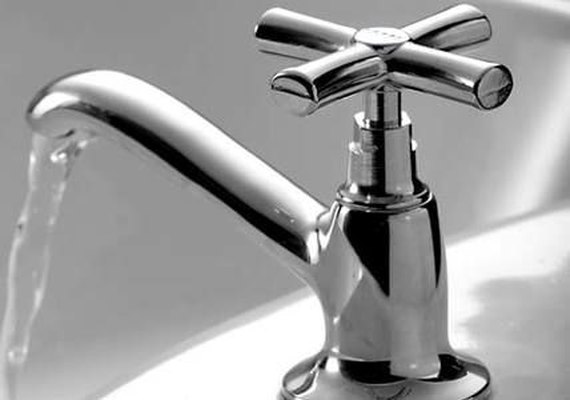 Problema em bomba reduz captação de água para 50% em Piaçabuçu