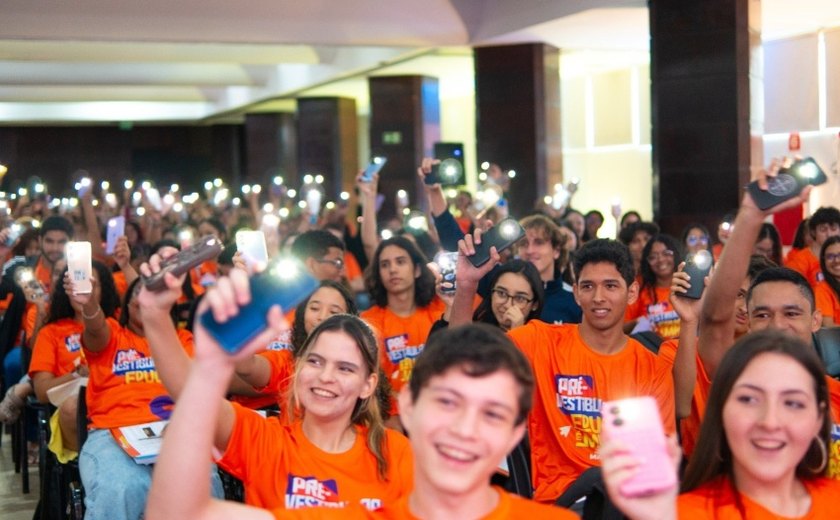 Aulão gratuito da Prefeitura de Maceió reúne mais de 800 estudantes em preparação para o Enem