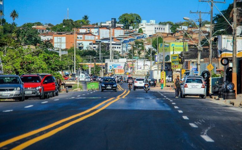 Prefeitura inicia sinalização na Rua Íris Alagoense