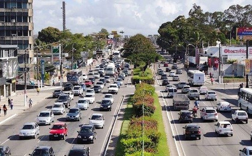 Avenida Durval de Góes Monteiro receberá novo retorno de quadra