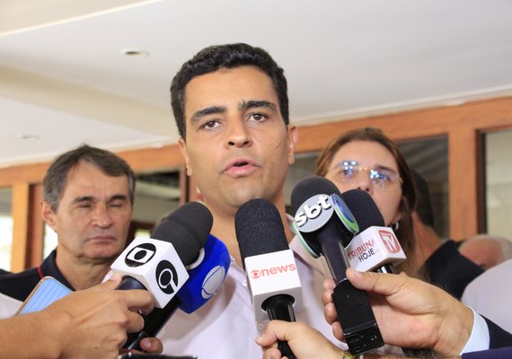 PL confirma hoje candidatura de JHC