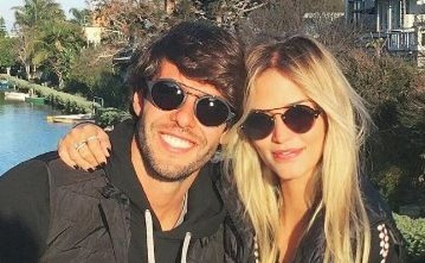 Kaká e Carolina Dias ficam noivos em Nova York! Casório ainda não está marcado