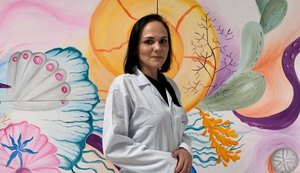 “Eu dou a minha vida para fazer a medicina”, diz médica vítima de fake news