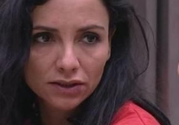 Marinalva diz que Emilly é decepção e nem ela nem Marcos merecem vencer