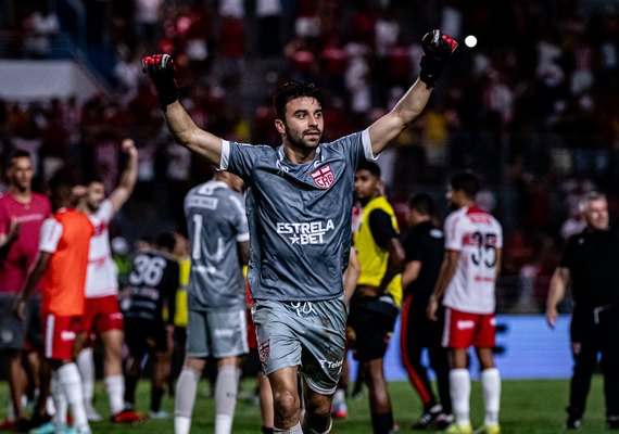 Após empate sem gols, CRB vence Botafogo-PB nos pênaltis e está na semifinal do Nordestão