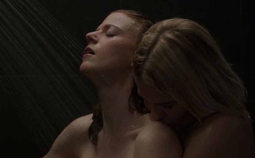 Ex-'Game of Thrones' faz cena quente de sexo com outra mulher em nova série