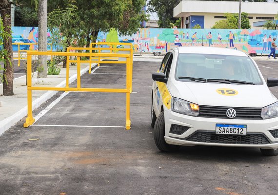 Detran Alagoas abre 1.800 vagas extras para candidatos retardatários à 1ª Carteira de Habilitação